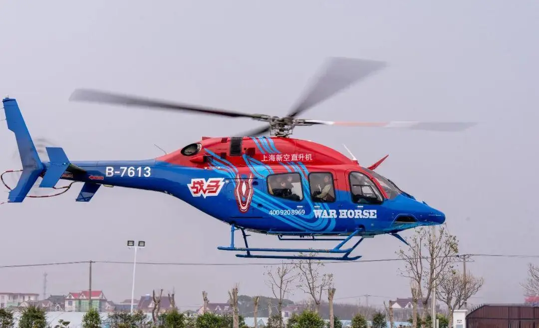 浦东-崇明低空载客航线首飞成功，上海迈入“15分钟低空交通圈”首飞告捷，开启空中通勤新时代