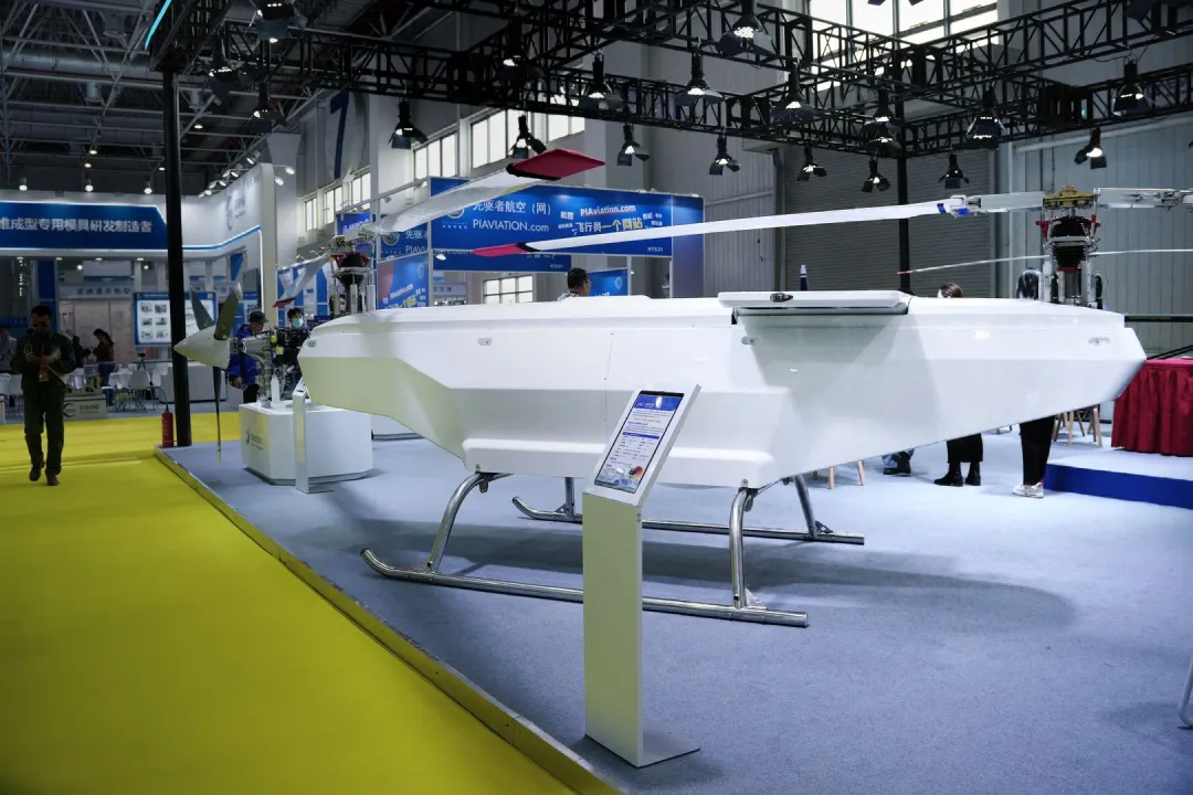 全球首發 | 噸級廣域重油重載無人機駝峰1000H正式發布