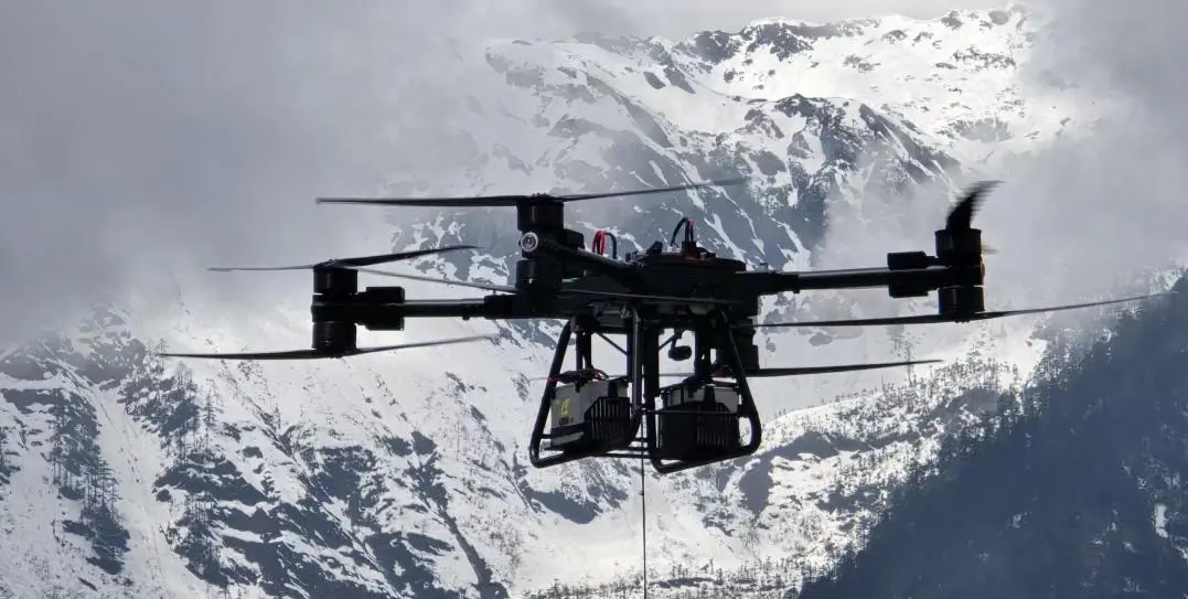 突破重载极限！华科尔DG300吊运无人机，最大载重达400kg