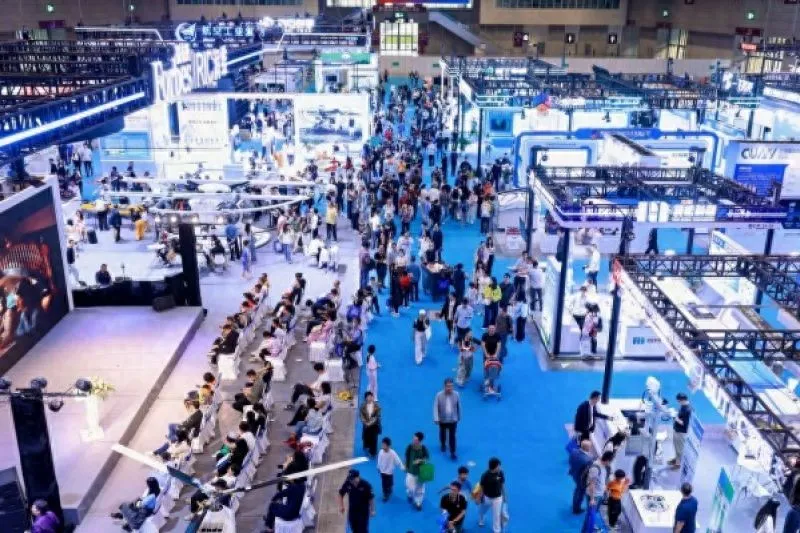 万亿市场的“超级入口”！低空经济如何改变生活、激活市场｜高交会观察